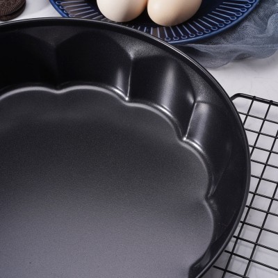 Floral Elegance 10.5-Inch Nonstick Cake and Bread Baking Pan Floral Elegance 10.5-Inch Nonstick Cake and Bread Baking Pan