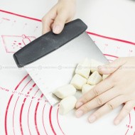 6.5-Inch Stainless Steel Flour Cutter Scale Dough Cutter Flour Scraper 6.5-Inch Stainless Steel Flour Cutter Scale Dough Cutter Flour Scraper