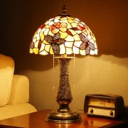 ヴィンテージティファニーランプテーブルランプ寝室用蝶と花ランプシェード固体真鍮花瓶ベース ヴィンテージティファニーランプテーブルランプ寝室用蝶と花ランプシェード固体真鍮花瓶ベース